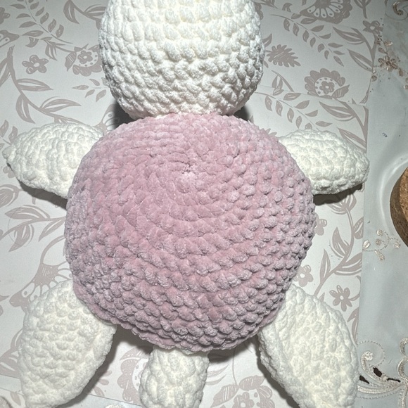 Handmade turtle baby and mom in pink and white colour - Picture 4 of 5